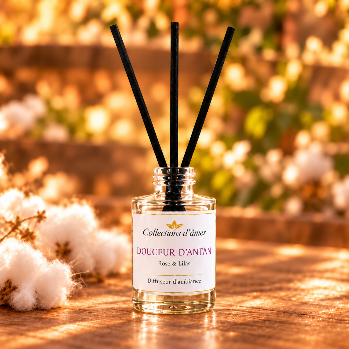 Diffuseur à trois bâtonnets 30 ml — bois chaud, coton et lumière dorée — étiquette Collections d’âmes